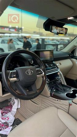 تويوتا لاندكروزر